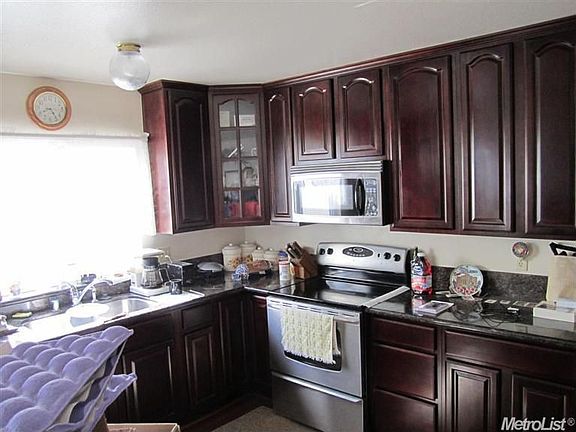 2nd image of 576 San Gabriel Ct