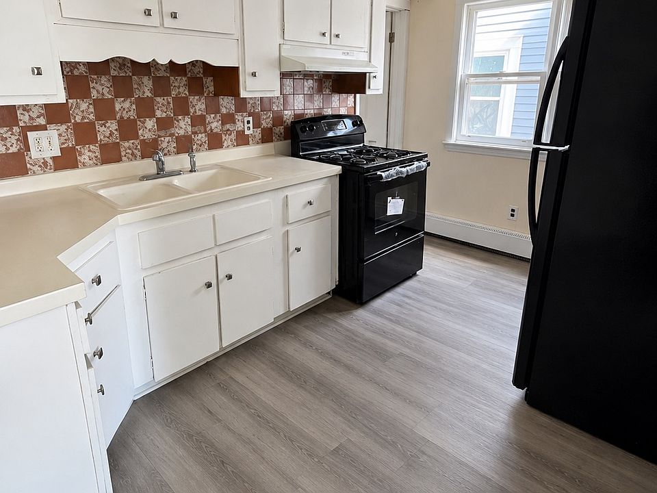 1st image of 314 Henry St #1