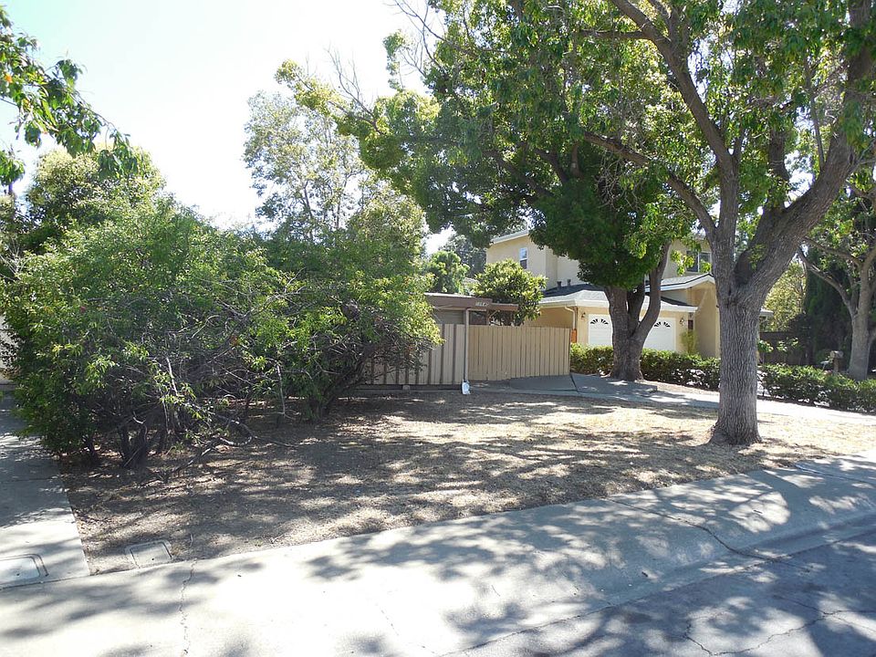 1st image of 18640 Medicus Ct