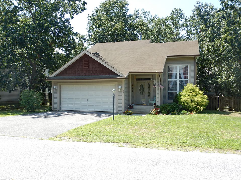 1st image of 550 Stonewall Dr