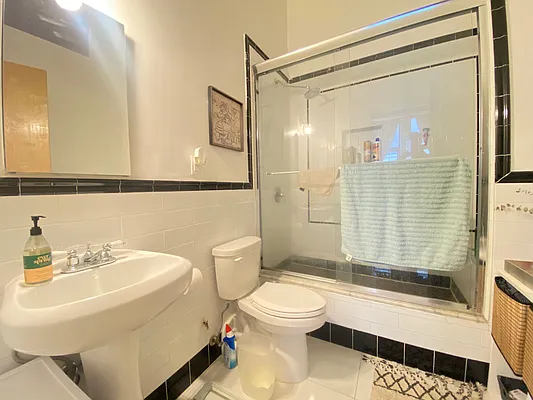 Rented by Dream Space Realty | media 7