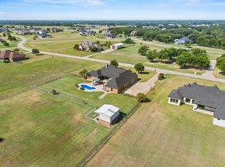 1354 Shadow Lakes Dr, Wills Point, TX 75169