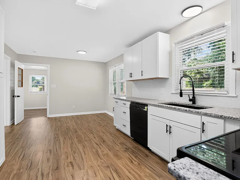 6901 Ridge Lane Rd — Photo 21