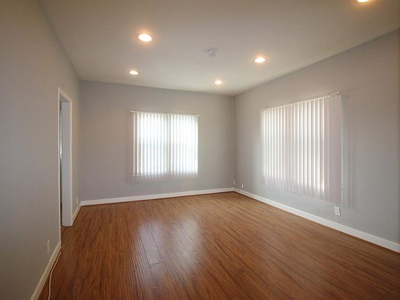 5th image of 777 S Westmoreland Ave APT 406