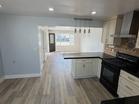 2nd image of 16744 El Balcon Ave