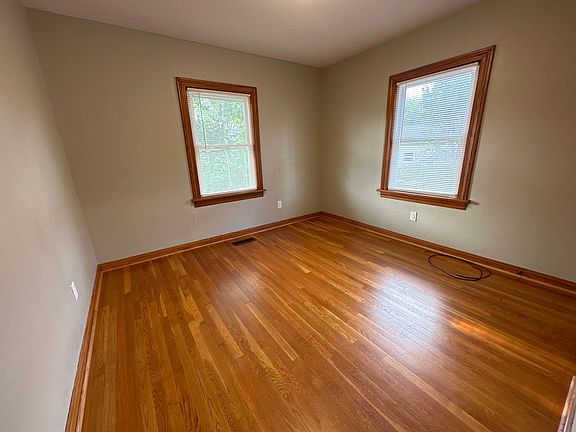 5th image of 1625 Fauver Ave