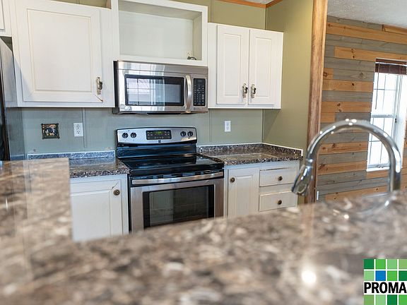 4th image of 73 Berry Ln