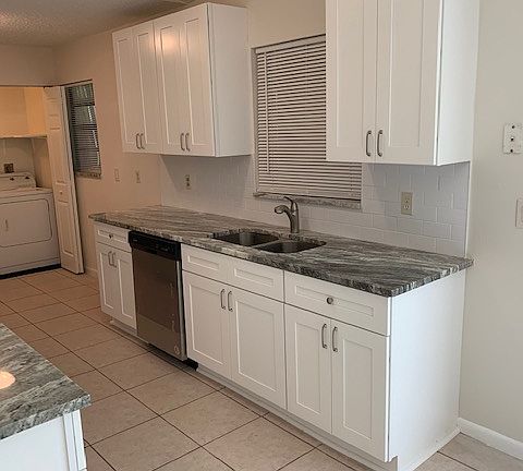 5th image of 516 SW Buswell Ave