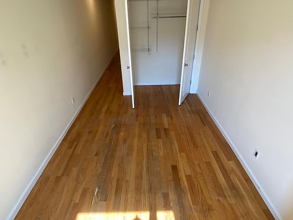 4th image of 3051 Brighton 3rd St APT 201