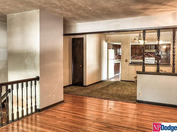 4th image of 7406 S 52nd St