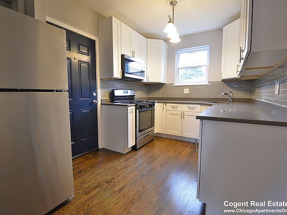 3rd image of 3945 W Schubert Ave #1W