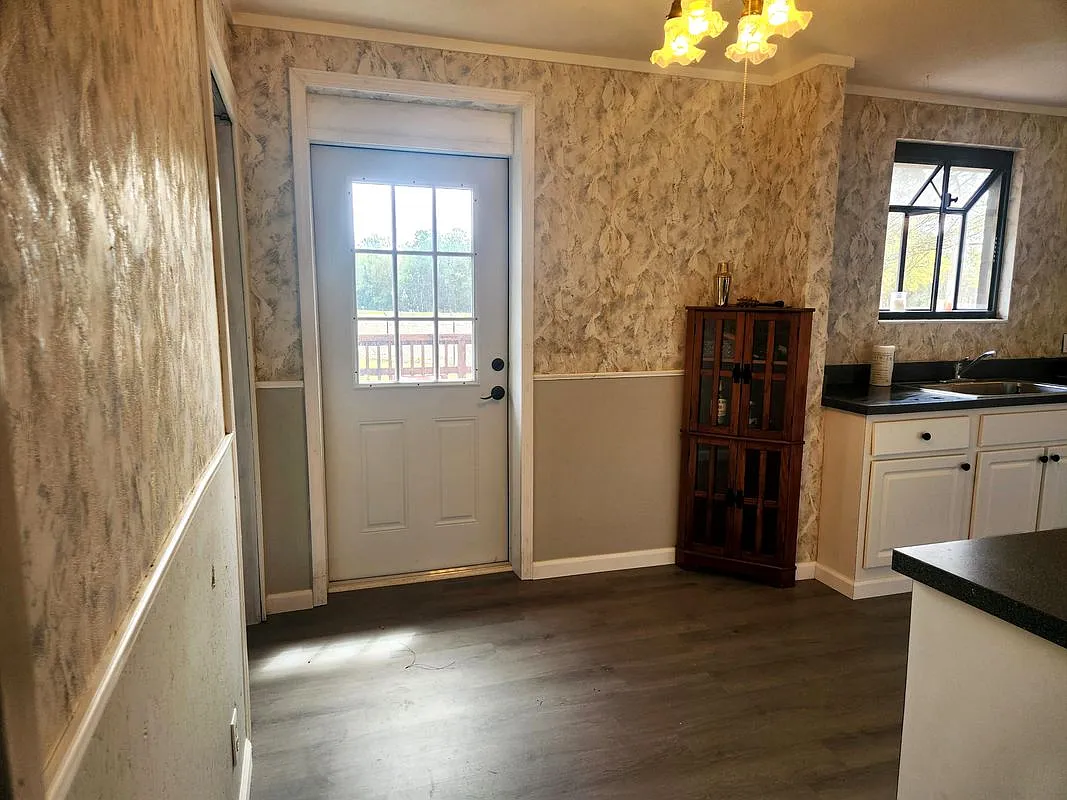 2 bed, 2.0 bath, 1392 sqft, $1,800 — Photo 4