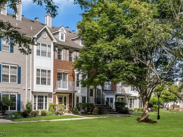 709 Dunn Cir, Bridgewater Twp., NJ 08807