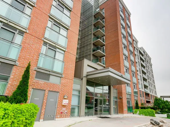 120 Dallimore Cir #321, Toronto, ON M3C 4J1