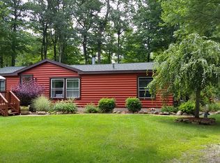 14202 Unicorn Dr, Grand Haven, MI 49417