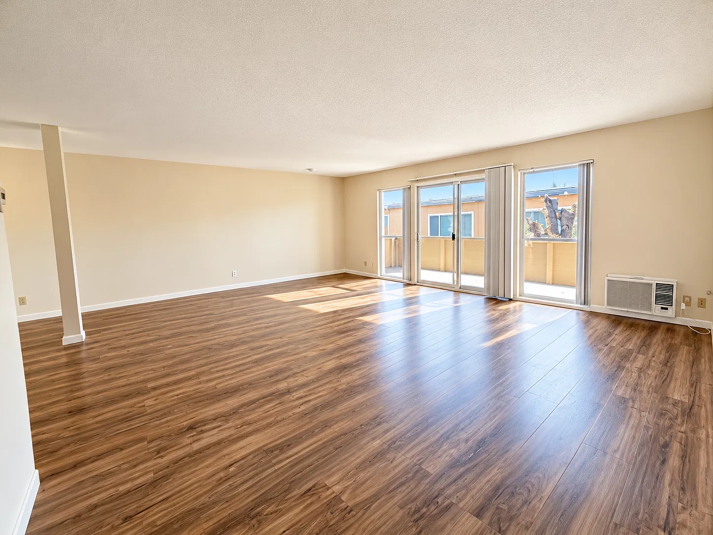 Concord Court Apartments — Photo 2