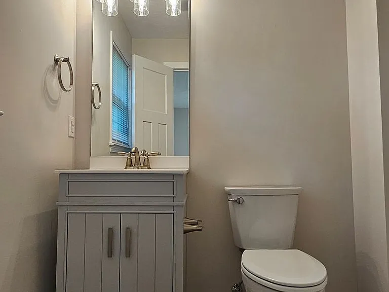 395 W Crocus Dr — Photo 24