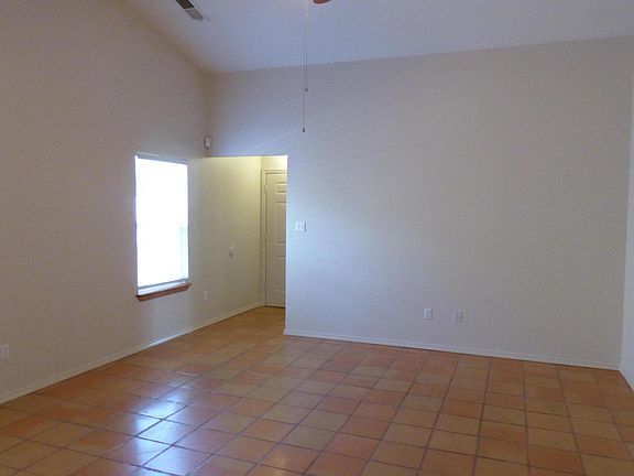 3rd image of 10639 Stanley Dr NW