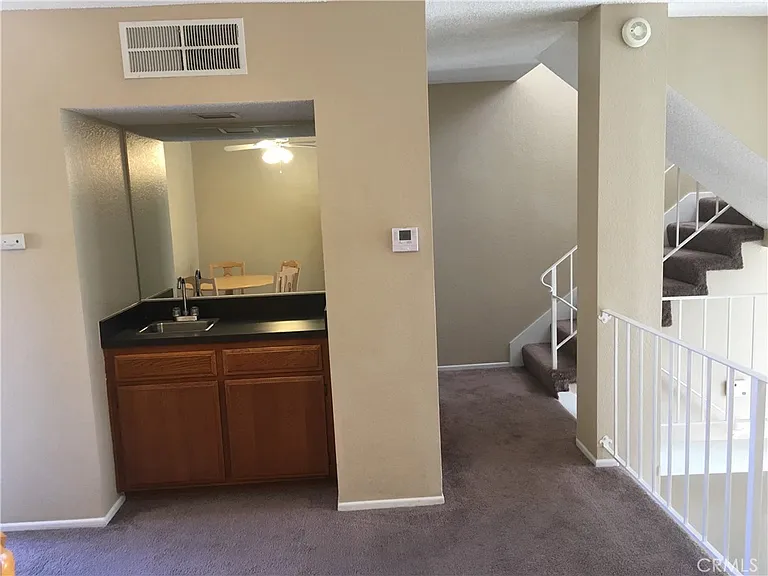 2030 Bon View Ave — Photo 18