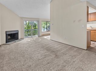 250 Cervantes, Lake Oswego, OR 97035