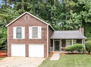 978 Mainstreet Lake Dr, Stone Mountain, GA 30088