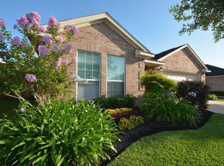 698 Saint Croix St, Alvin, TX 77511