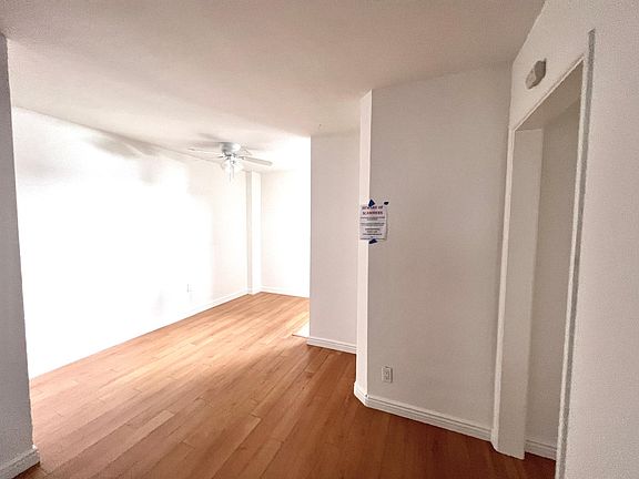 5th image of 5908 Tujunga Ave APT 3