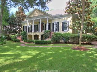 13 Queens Way, Hilton Head Island, SC 29928