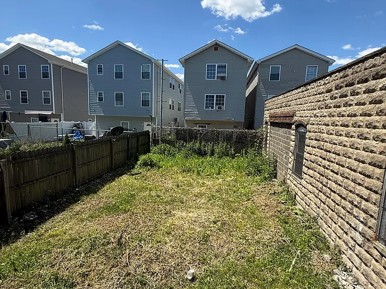 658 Magnolia Ave #1 — Photo 11