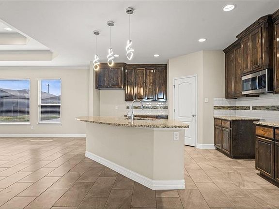 5th image of 2225 Crystal Bay Dr