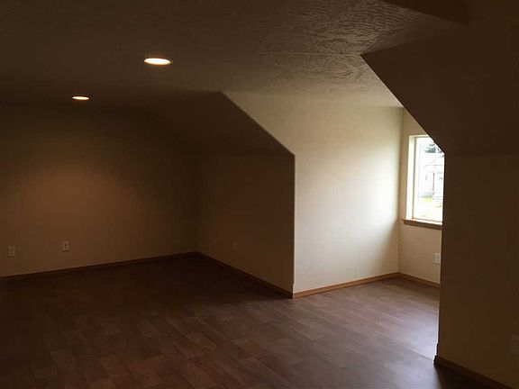 3rd image of 3312 E 25th Ave