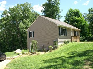 11 Atwater Pl, West Brookfield, MA 01585