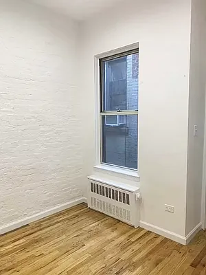 Rented by SERHANT. | media 6