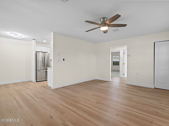5th image of 1120D Argyll Circle