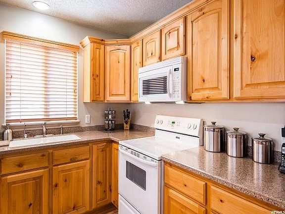 3rd image of 6349 W Dillan Cir