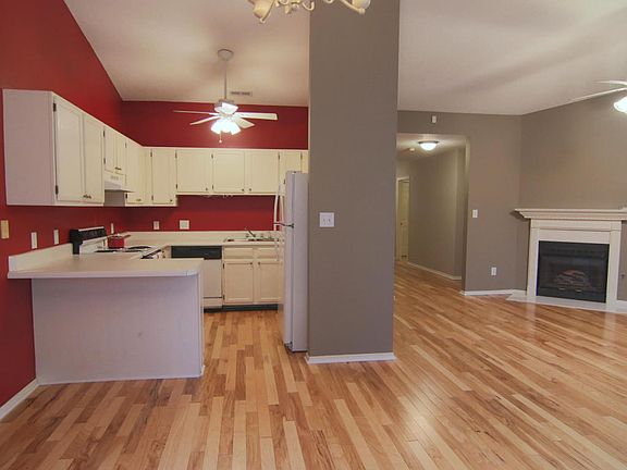 4th image of 8636 Flagstone Way