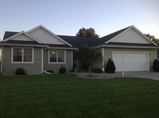 19600 Bluestem Ln, Goshen, IN 46528