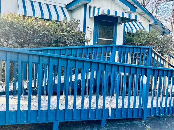 1228 Allegheny Dr, Blakeslee, PA