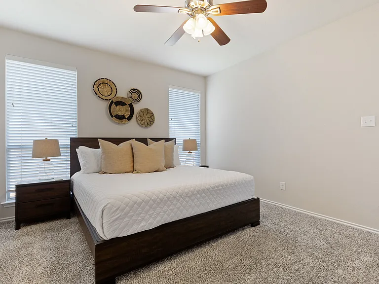 4037 Martinsburg Dr — Photo 15