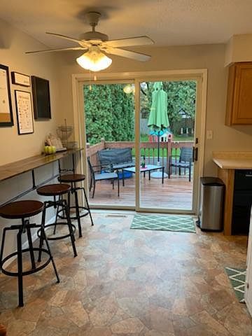 2nd image of 1033 Calumett Dr