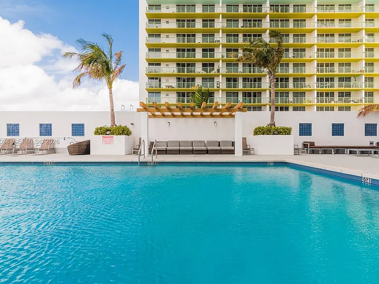 1750 N Bayshore Dr #3111 — Photo 17