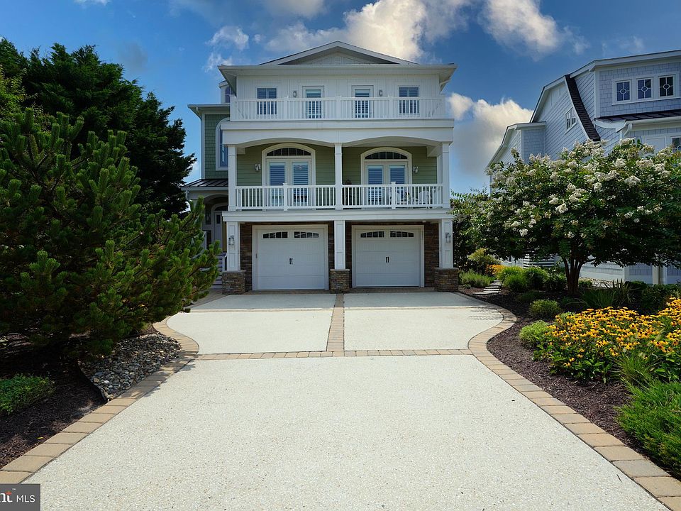 1st image of 311 W Cape Shores Dr