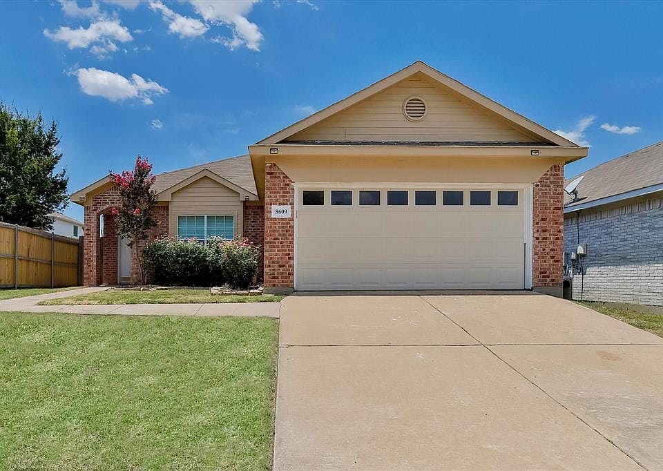 1st image of 8609 Rainy Lake Dr