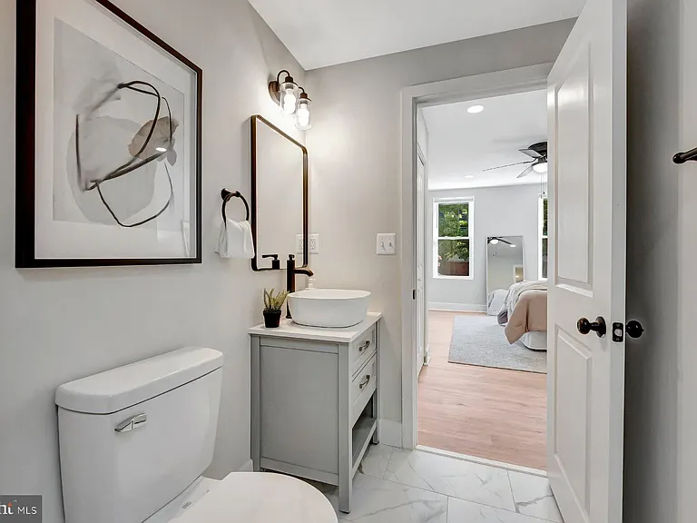 3152 Remington Ave — Photo 18