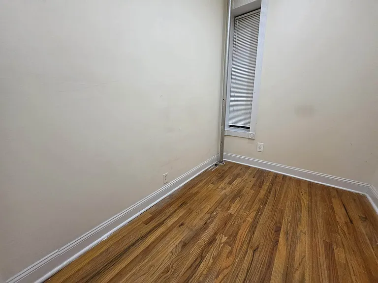 488 E 74th St #3S — Photo 5