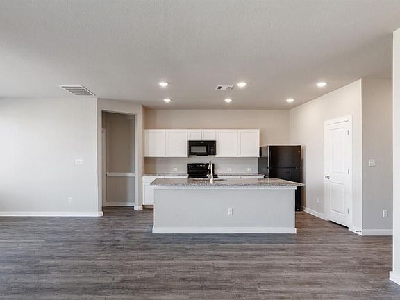 2nd image of 20201 Park Strip St #B