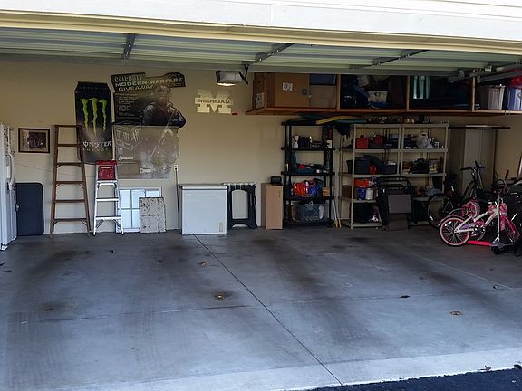 4th image of 57347 Waterway Ct