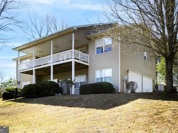 2097 Wood Lake Ln, Young Harris, GA 30582