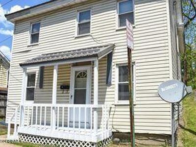 231 Railroad St, Bloomsburg, PA, 17815