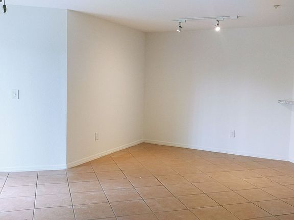 5th image of 7240 Westpointe Blvd APT 1110